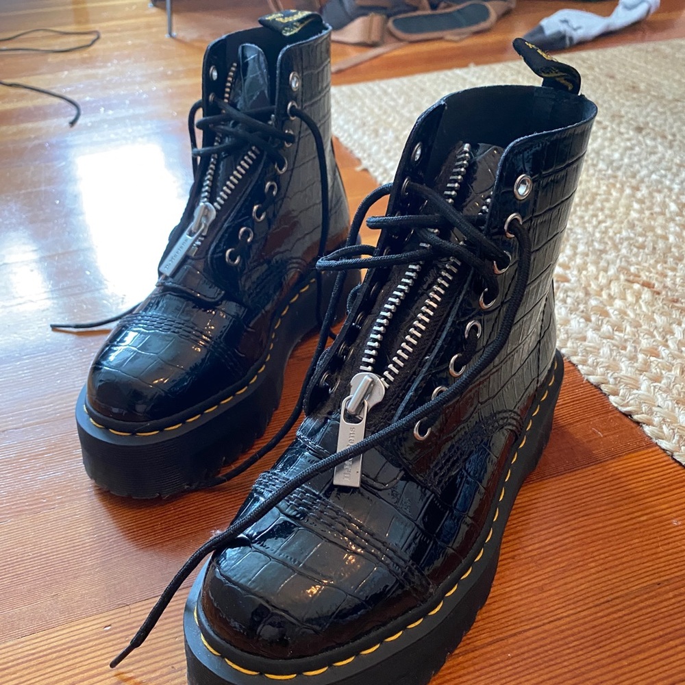 Black Zipper Croc Skin Doc Martens - Basically New